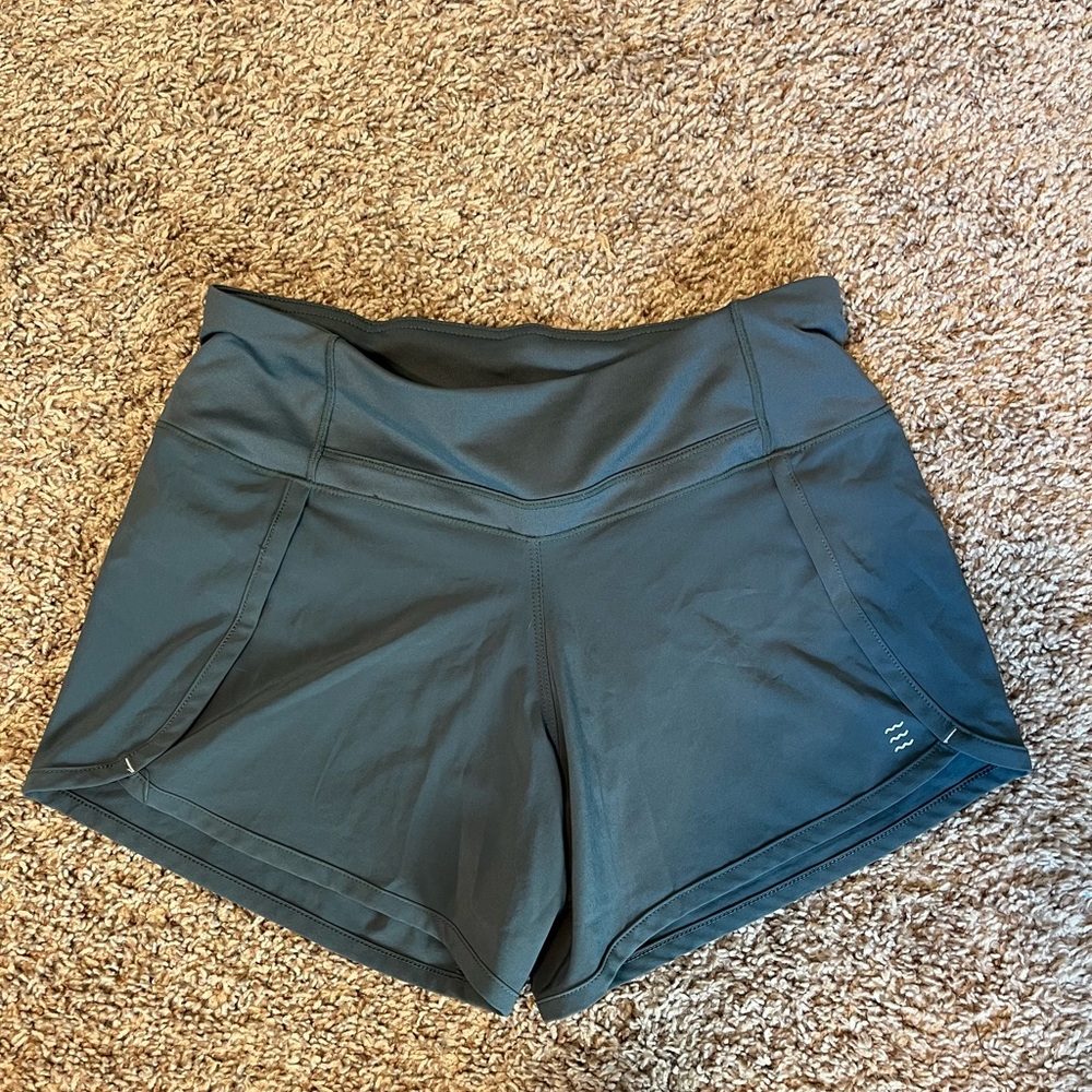 Free Fly women’s bamboo breeze short